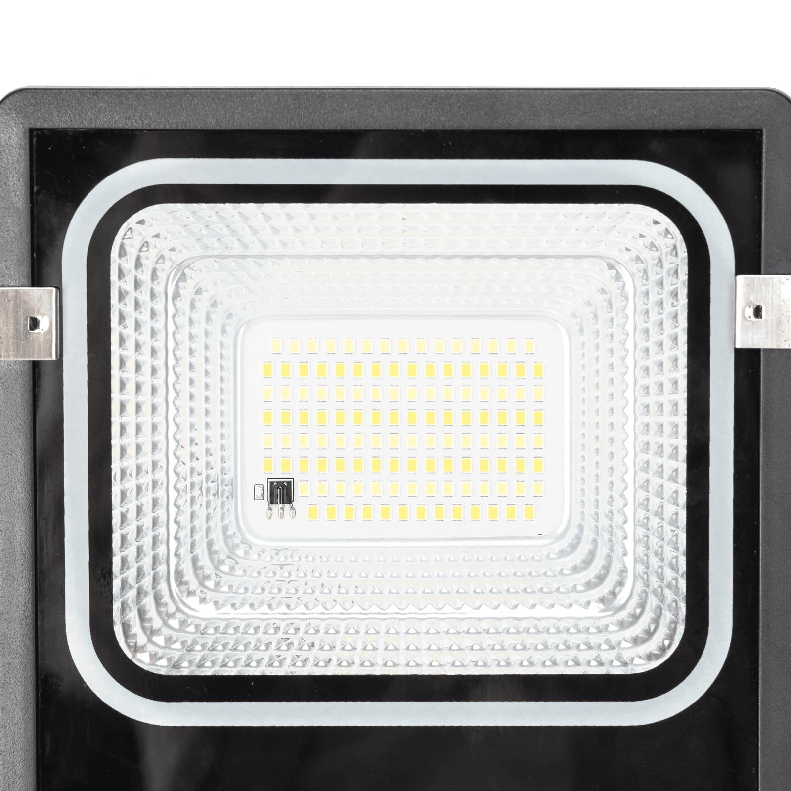 LED FLOOD LIGHT WITH SOLAR PANEL /08 Series/ 5M LINE/50W /CCT