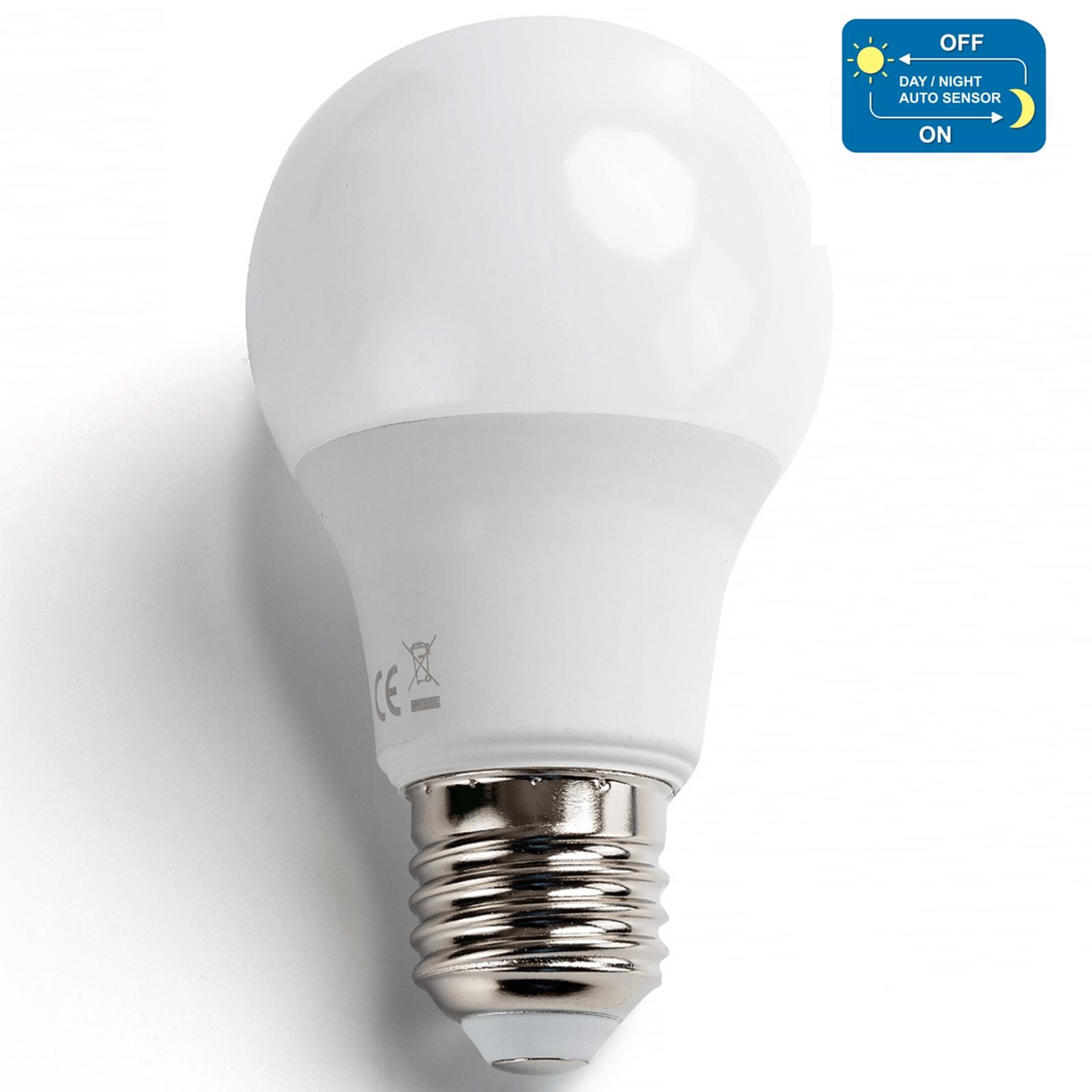 LED E27 8W A60 ( Day/Night Sensor Bulb )