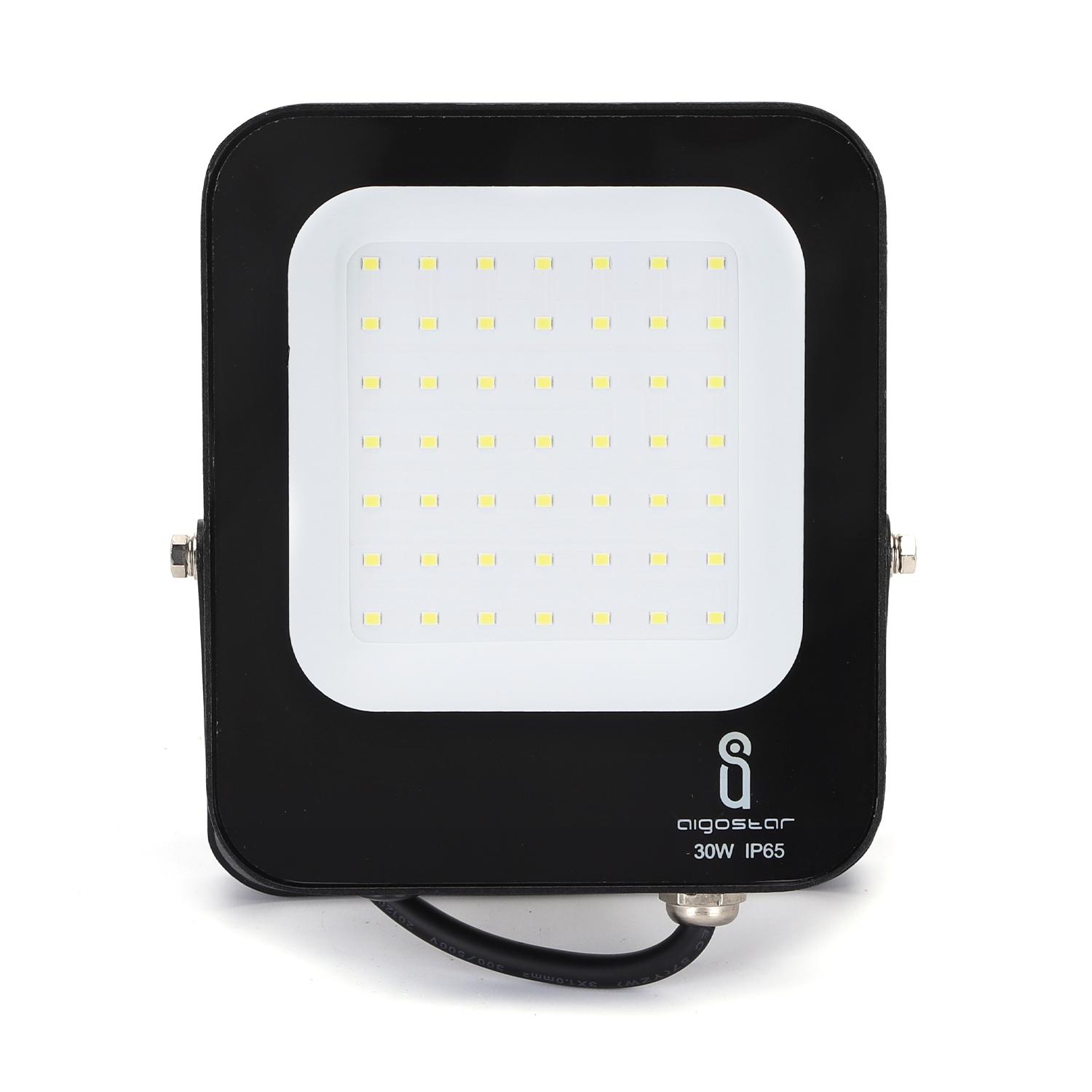 światło iluminacyjne LED 30W 2700lm 6500K IP65